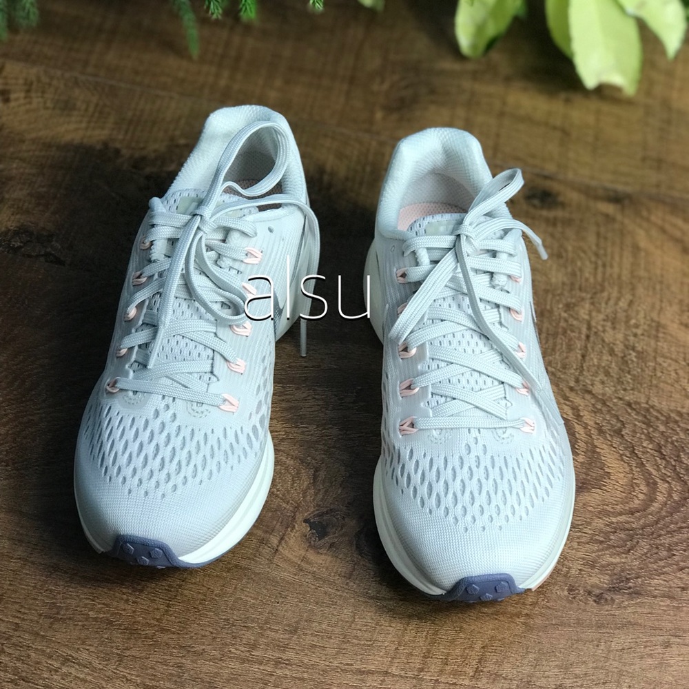 NWT Nike Air Zoom Pegasus 34 Pale Grey WMNS - Picture 4 of 6